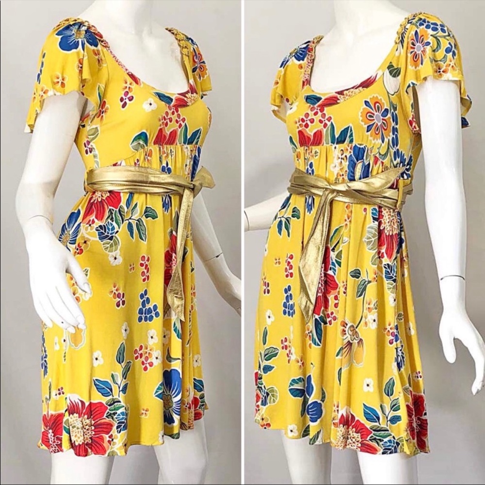 Vtg 90s floral D&G dress leather belt gold chain. Only worn a few times.